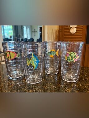 Vintage Tervis Tropical Fish Insulated Tumblers - 16oz - Set of 4